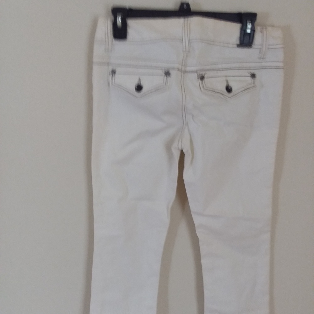 White BKE's - Picture 4 of 4